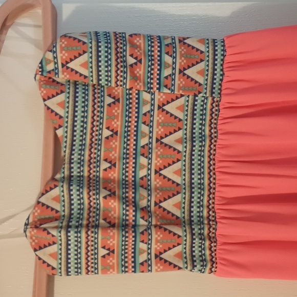 Dress - Picture 2 of 3